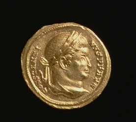 Aureus von Konstantin dem Großen (AD 306-37) Kaiser von Rom, Trier Münze, AD 306-37 (Vorderseite)